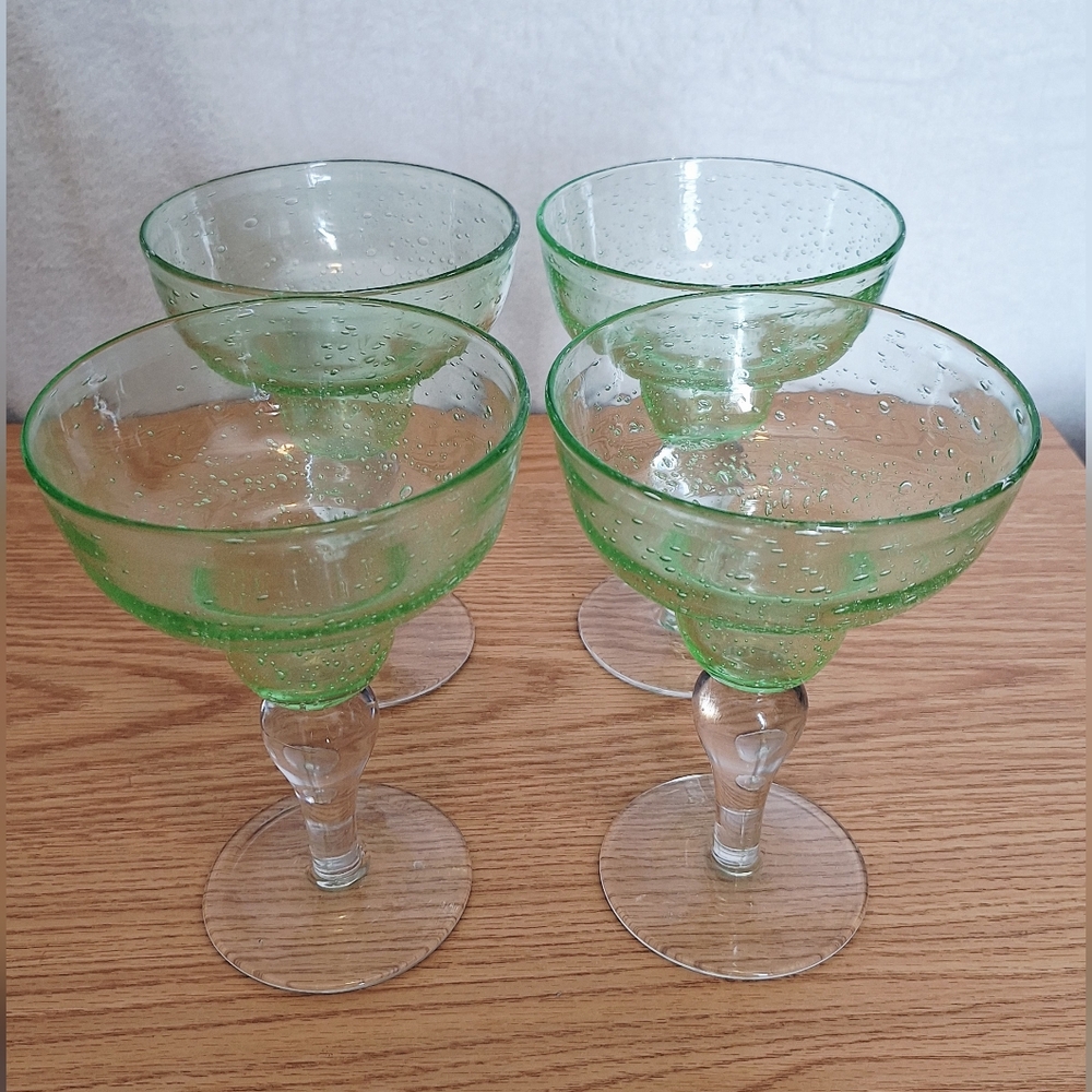 ​Vintage Hand Blown Green Seeded Glass Margarita Glasses Mexico Art - Set Of 4